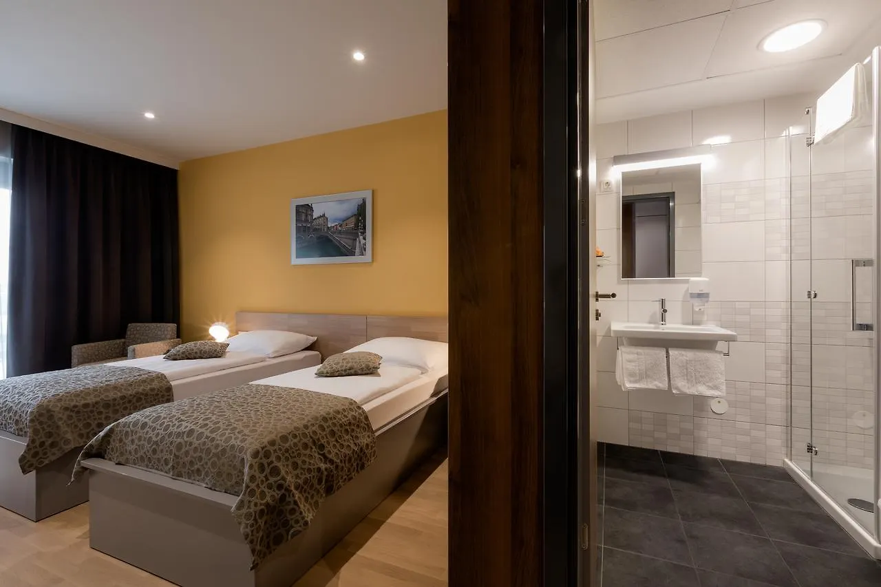 Hotel Florjanckov Hram Laibach 3*,