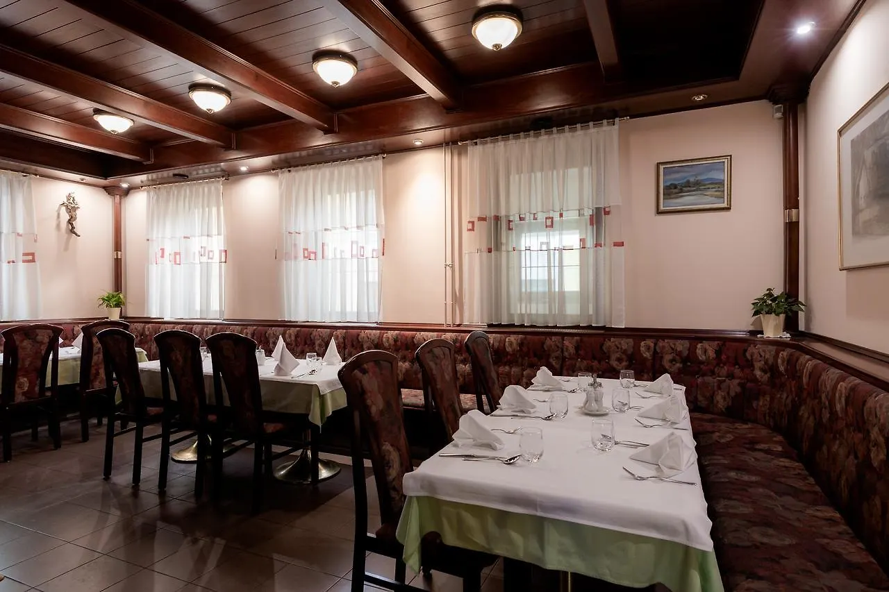 Hotel Florjanckov Hram Ljubljana 3*,